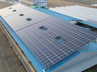 Sistema de montagem de telhado de metal