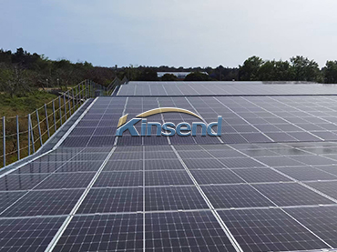 Montagem de telhado de metal e passarela, Taiwan