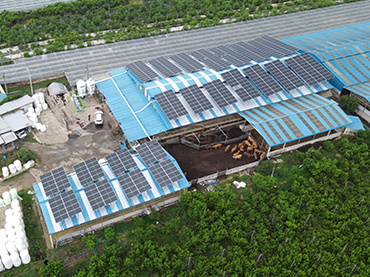 Sistema de montagem de telhado de metal. Coréia